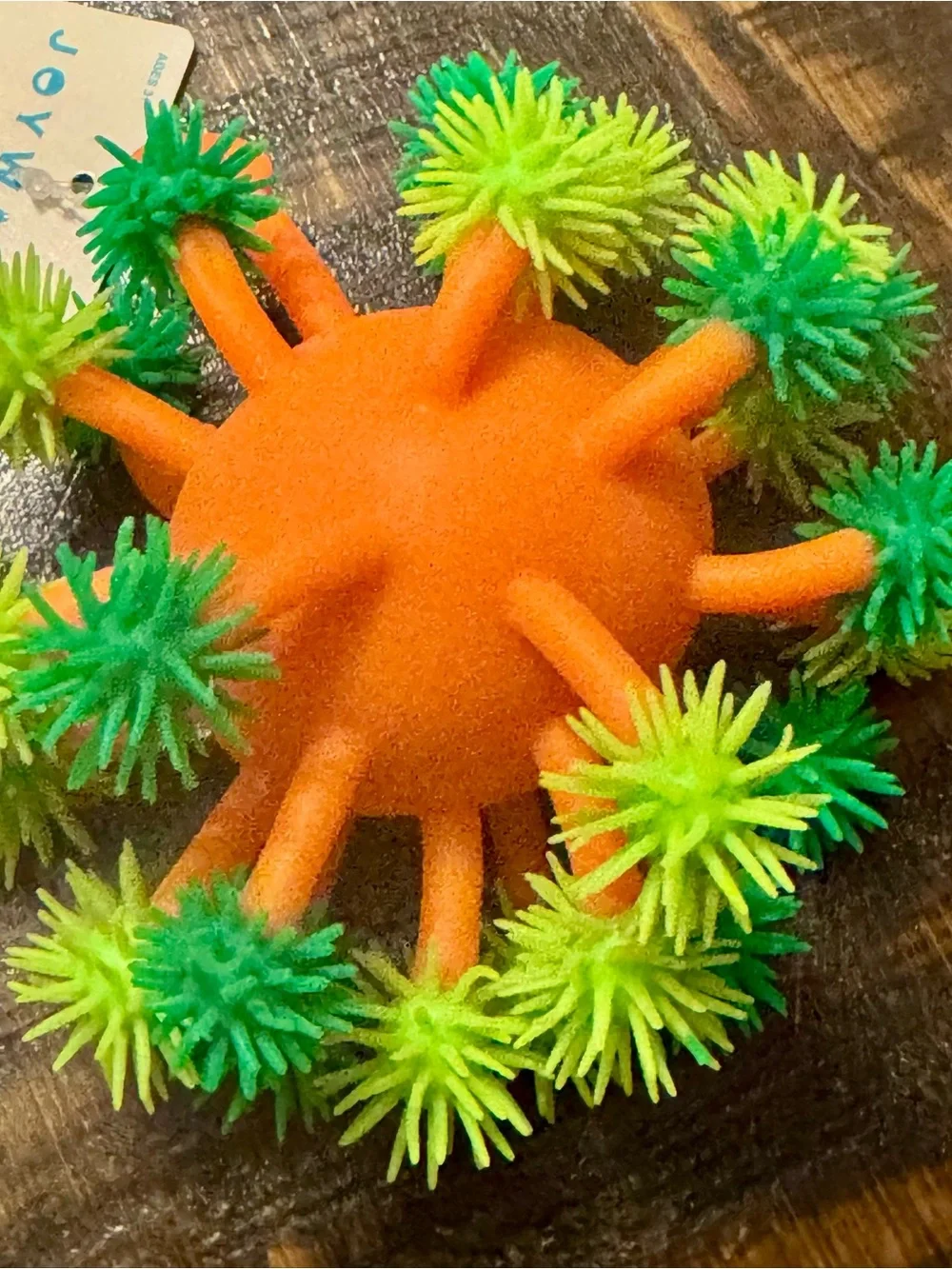 Spiky Halloween Jack-O'-Lantern Puffer Toy That Lughts Up
